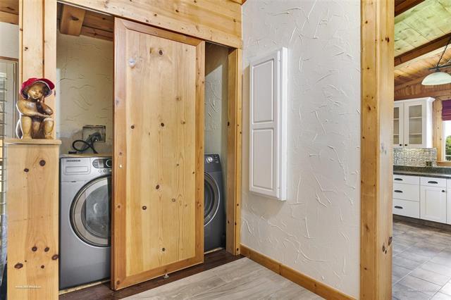 Building Photo - 18754 Farm to Market Rd 2755