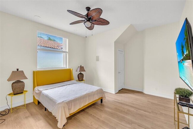 Building Photo - 6321 NW 120th Dr