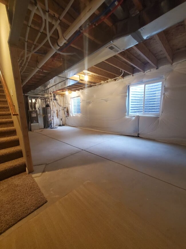 Building Photo - Updated 3 Bedroom Townhouse Across From Horsetooth Reservoir!
