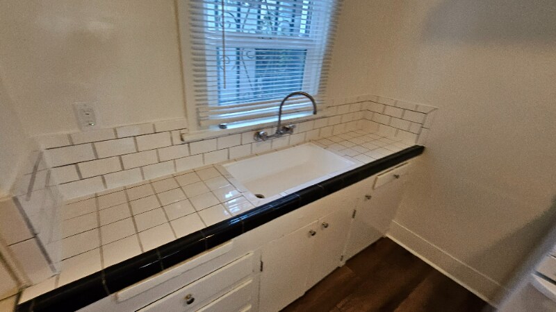 Building Photo - 1414 Logan St