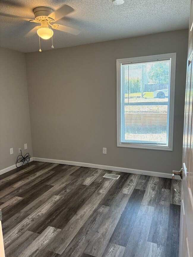 Building Photo - Charming 2-Bedroom, 2-Bath Home in the Hea...