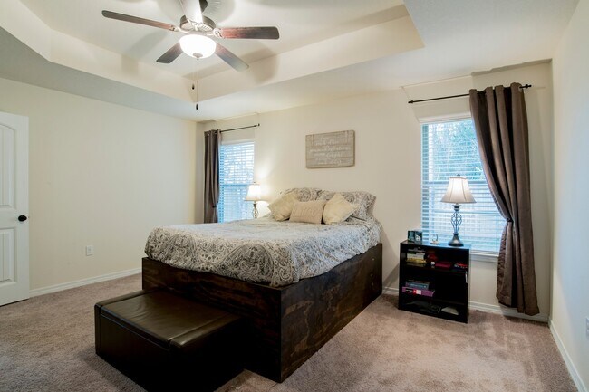 Building Photo - Beautiful 4 bedroom home in Pace