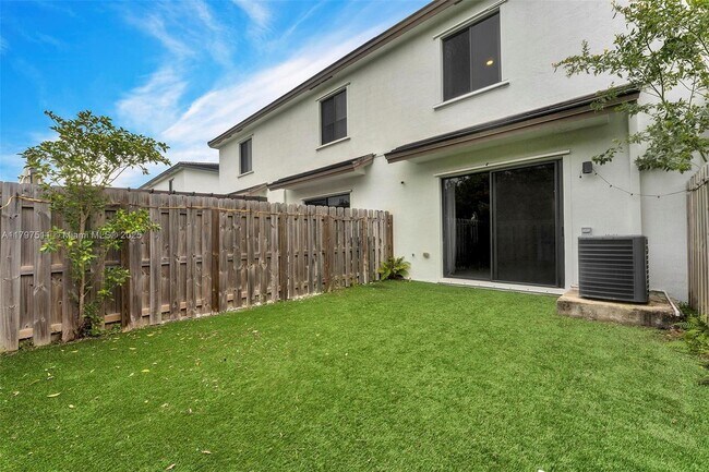 Building Photo - 23532 SW 110th Ave