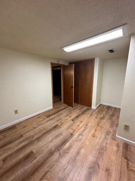 Building Photo - 3808 Vera Cruz Ave N