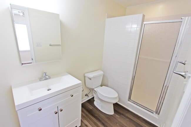 Building Photo - 401 Windridge Dr