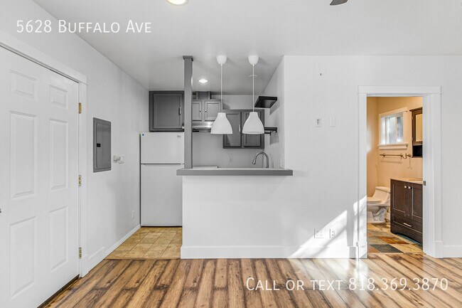 Building Photo - 5628 Buffalo Ave