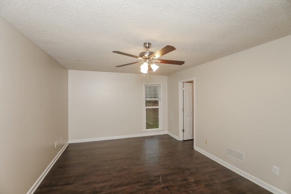 Building Photo - 2624 Loring Rd NW