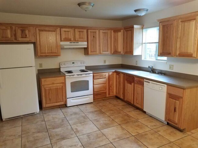 Building Photo - 3 bedroom in Billings MT 59101