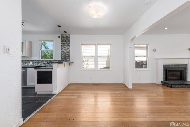 Building Photo - 3319 Herrier St