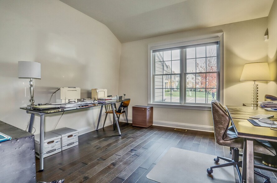 Building Photo - 22 Silent Nest Way