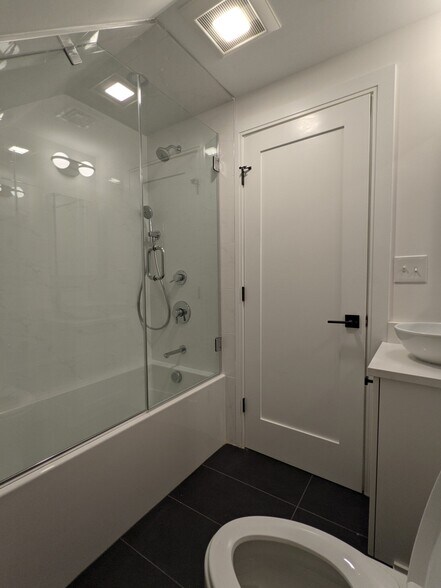 Building Photo - 46 Ridgemont St