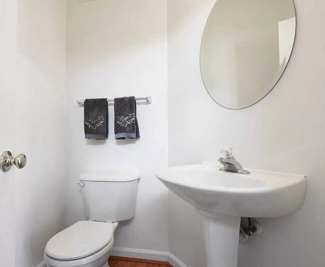 Building Photo - Stunning 3-bedroom, 2.5-bathroom home located in the desirable Abingdon, MD
