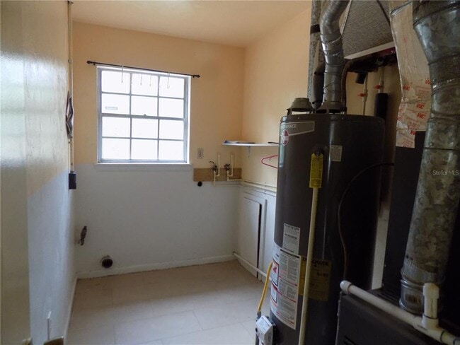 Building Photo - 1724 NW 39th Ave