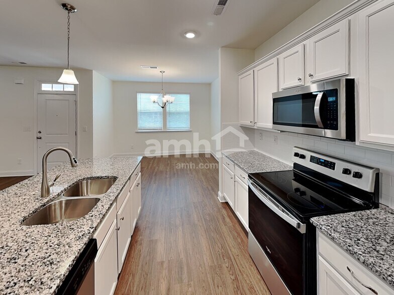 Building Photo - 427 Catawba St