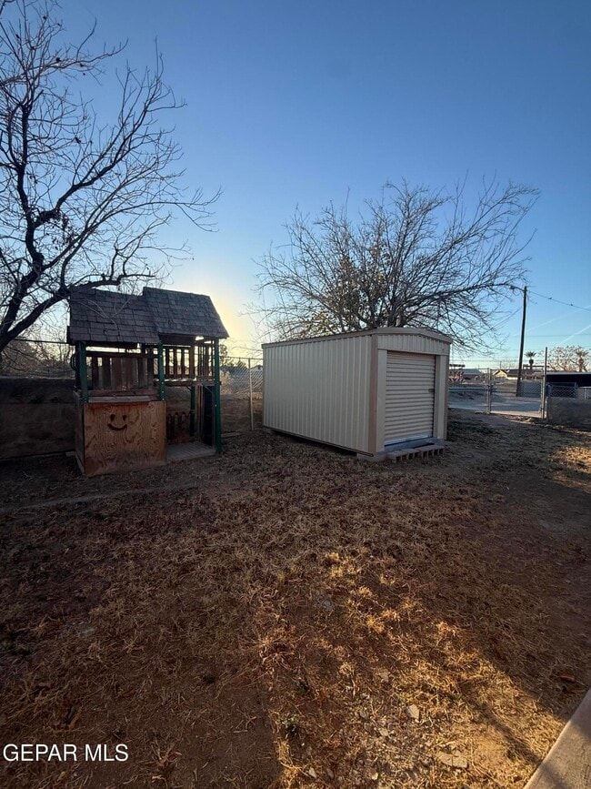 Building Photo - 218 Easter Way