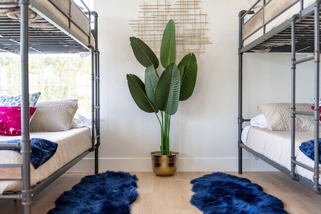 Building Photo - 8902 Feather Hill Rd