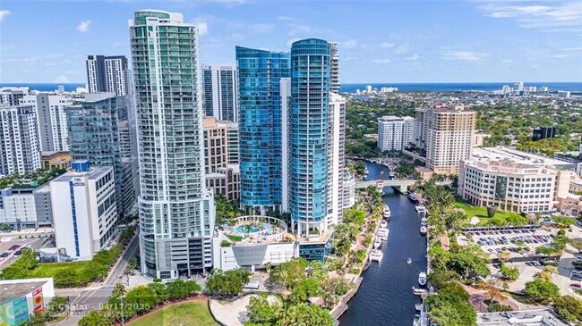 Building Photo - 333 Las Olas Way