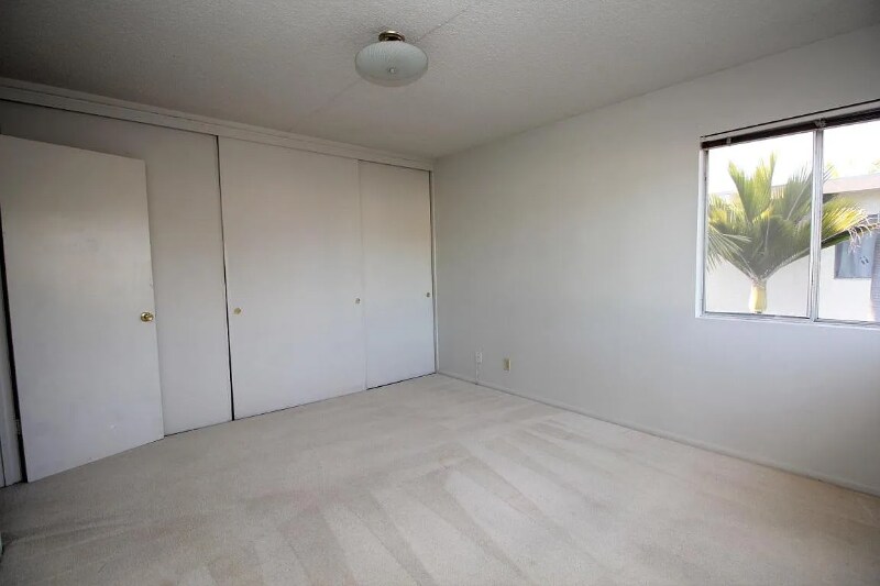 Building Photo - 409 Ellwood Beach Dr