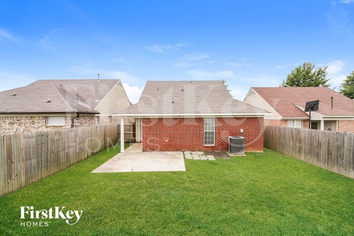 Building Photo - 5630 Casey Ln