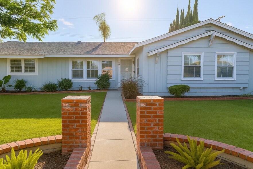 Building Photo - 9601 Comanche Ave