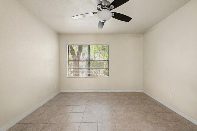 Building Photo - 6885 E Cochise Rd