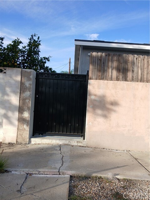 Building Photo - 1133 N Earl Pl