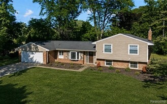 Building Photo - 6511 Timber Ridge Dr