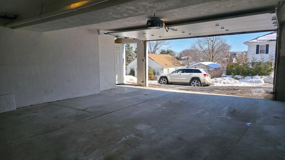 Building Photo - 1 Rosamond St