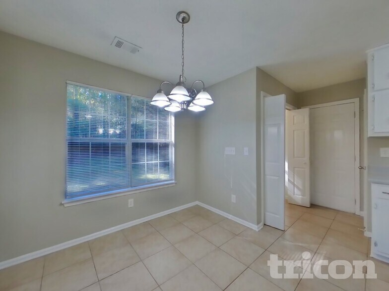 Building Photo - 538 Grove Pointe Ct