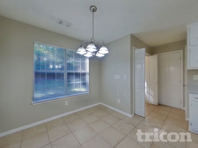 Building Photo - 538 Grove Pointe Ct