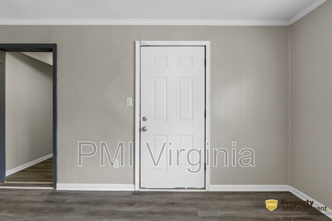 Building Photo - 8109 Diggs Rd