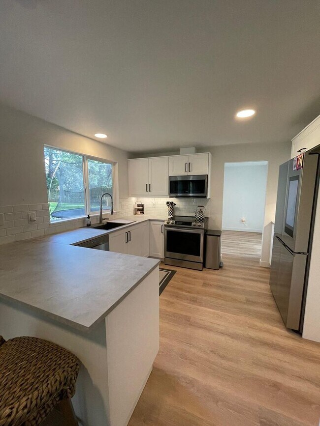 Building Photo - 13540 NE 190th Pl