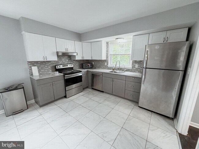 Building Photo - 9222 Limestone Pl