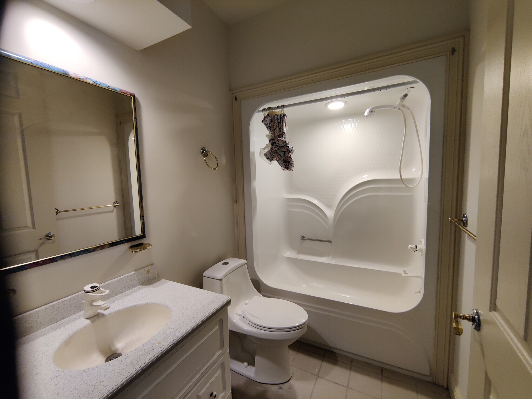 Building Photo - Room in Townhome on Presidents Dr