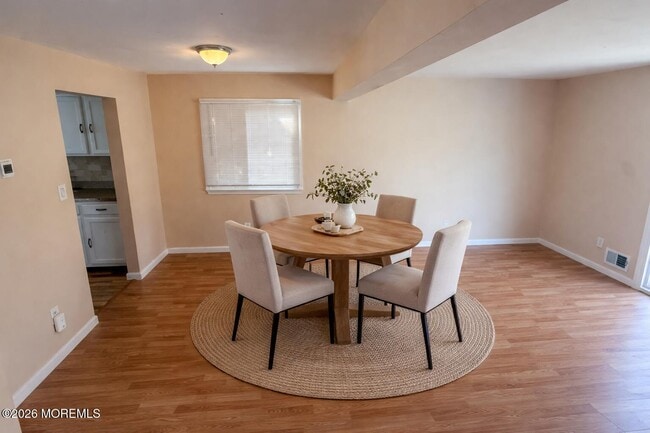 Building Photo - 1 Max Pl