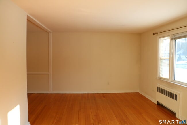 Building Photo - 69 Rentell Rd