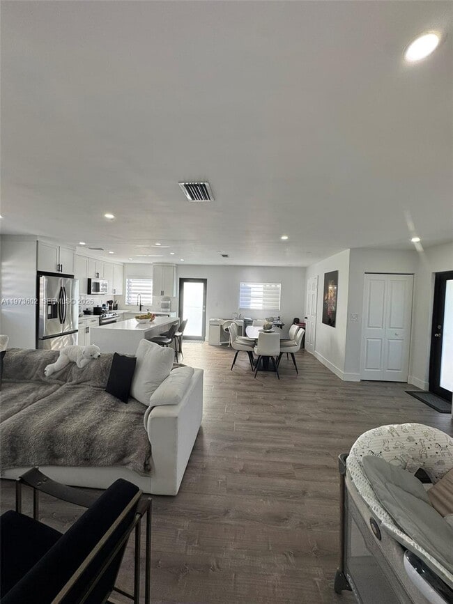 Building Photo - 12534 SW 27th St