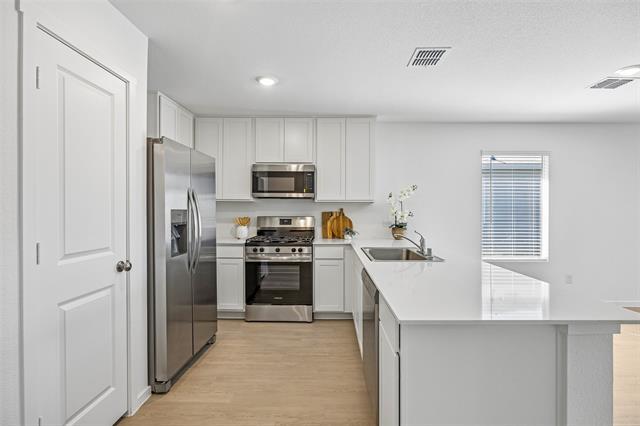 Building Photo - 9213 Schram Rd