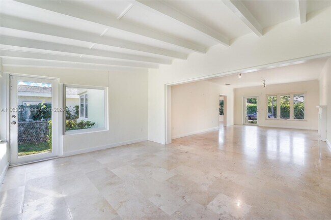 Building Photo - 8975 Froude Ave