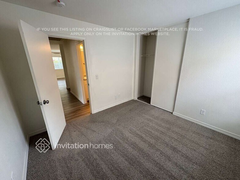 Building Photo - 7116 W Whyman Ave