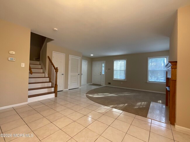 Building Photo - 1121 Roseberry Ct