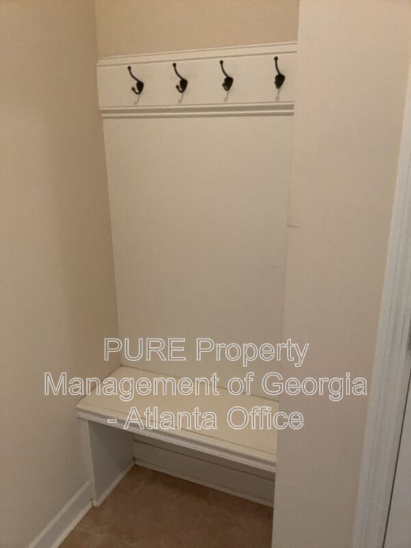 Building Photo - 1650 Tralee Ct