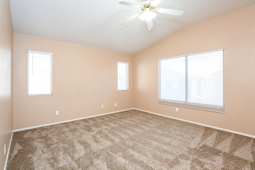 Building Photo - 2205 Royal Caribbean Ave