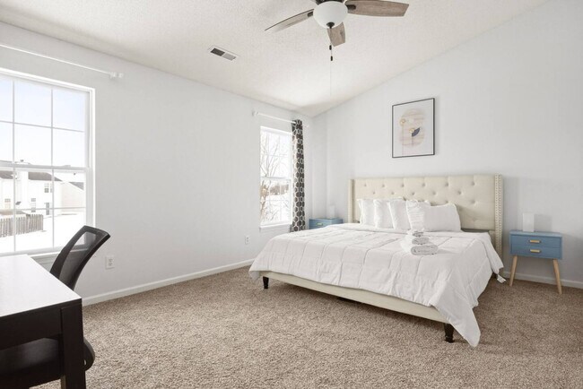 Building Photo - 3766 White Cliff Way
