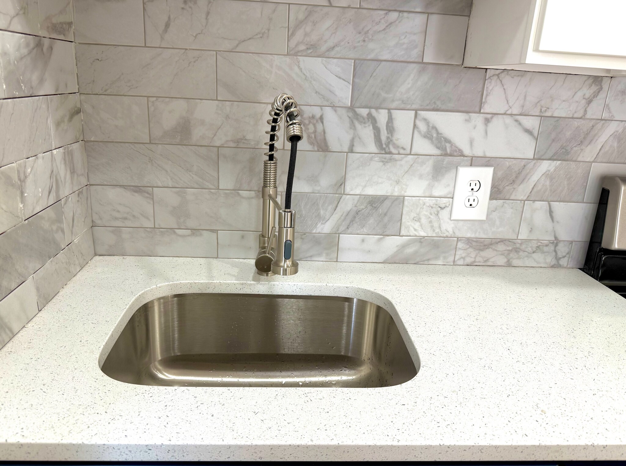 Building Photo - 4024 Spring Garden St