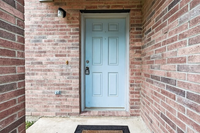 Building Photo - 13410 Blue Swallow Dr