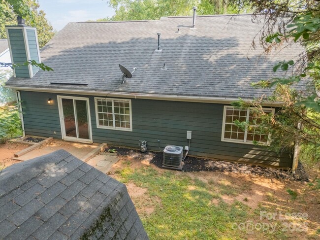 Building Photo - 8027 Sherington Way