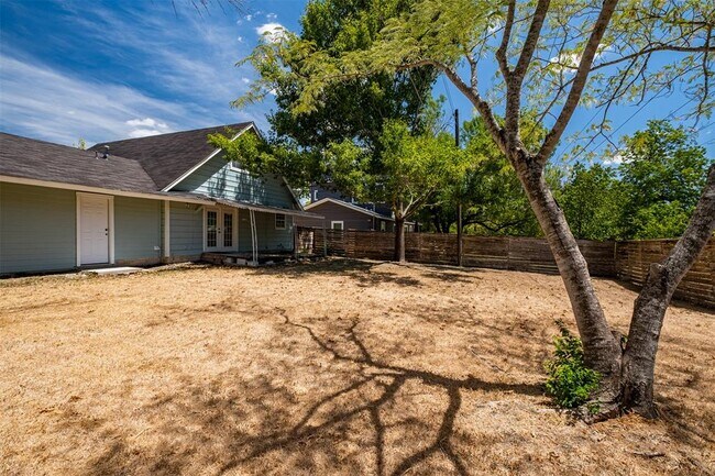 Building Photo - 5504 Coventry Ln