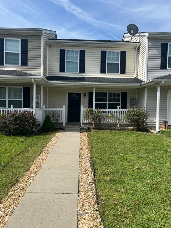Building Photo - 43 Lobo Ln