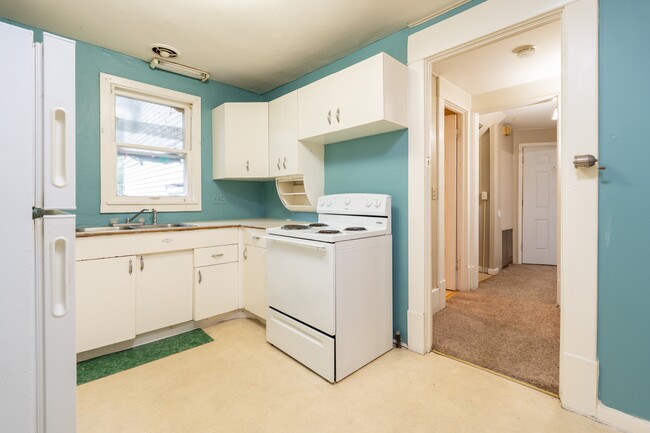 Building Photo - 1705 Fairmount St